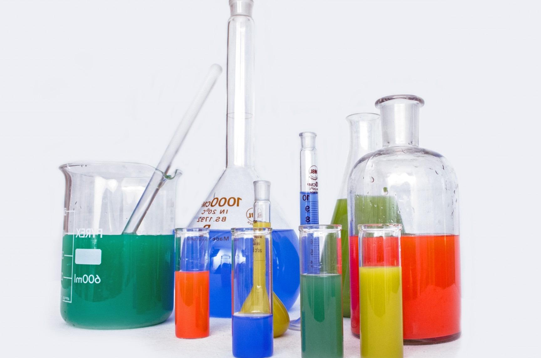 - ⁢Rilevazione accurata ⁢delle ⁢principali sostanze​ chimiche presenti nell'acqua:⁣ cosa dovresti sapere per garantire ‌la tua sicurezza