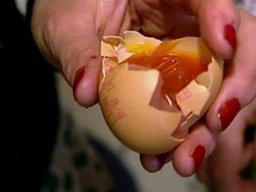 Possibili Cause dell'Odore di Uova Marce in Casa